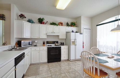 West Kissimmee House | 3BR Disney-Area Pool Home | 2 King Beds | BBQ Grill | Dog Friendly