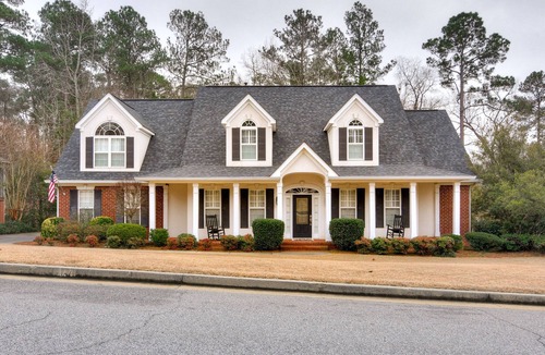 Evans House | 4/5 bedroom Masters rental. 1
