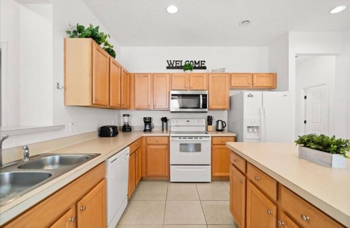 Bellavida House | 4 BD/3 BA/Bella Vida (400 LF)