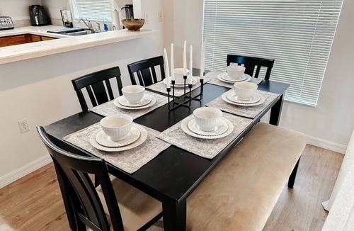 Thousand Oaks House | 4 Bedroom Family Pool Home Near Disney
