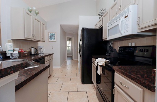 Seasons House | 4-bedroom Holiday home with hot tub