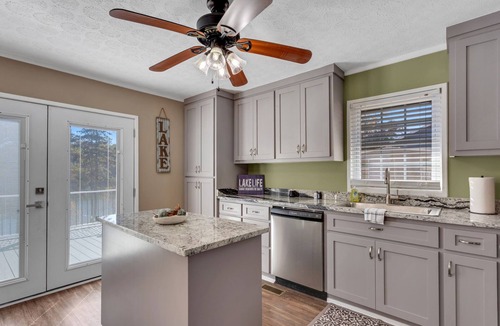 Townville House | 4-bedroom house in peaceful Townville with cool AC breeze
