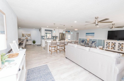 Melbourne Beach House | 4-bedroom house in Melbourne Beach w/heated pool and only steps to the beach