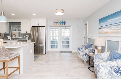 Melbourne Beach House | 4-bedroom house in Melbourne Beach w/heated pool and only steps to the beach