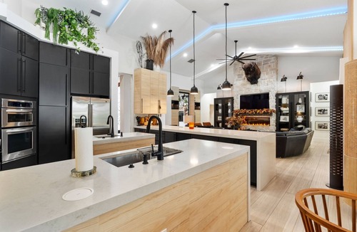 St. Cloud House | 4-bedroom Vacation house with pool in Kissimmee close to attractions.