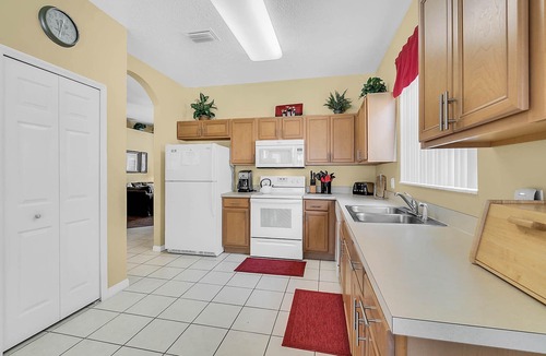 Calabay Parc Villa | 4 Bedrooms Home Nearby Disney and Golf Courses of Champions Gate - Sleeps 8