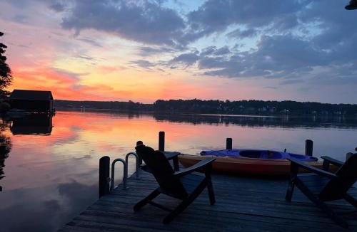 Norwood House | 4-BR Lakefront Home with amazing views