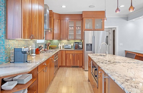 Cary House | 4 King 4 Bath Executive Retreat on cul-de-sac in Lochmere neighborhood of Cary