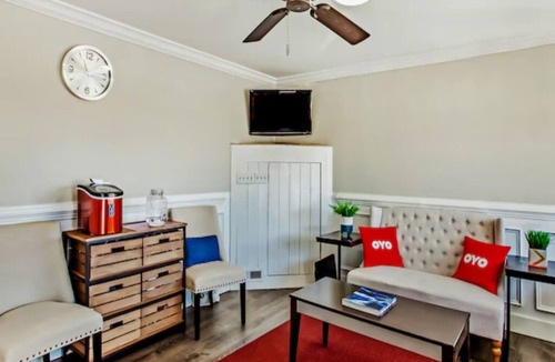 Ridgeland Hotel | 4 King Rooms w/Private Bath for a Comfortable, Budget-Friendly Stay