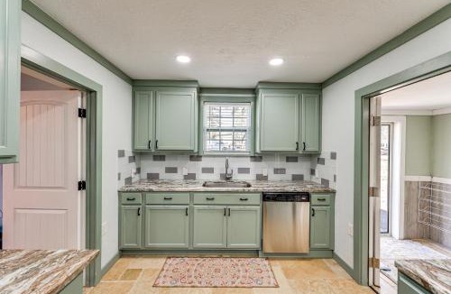 McCormick House | 4 Mi to Savannah River Access: Home w/Fire Pit