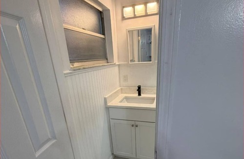 Orlando Apartment | #42 New The Hollow Studio -in law suite