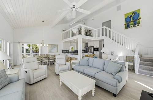 Saint Helena Island House | 446 Tarpon Blvd