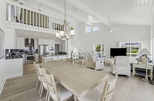 Saint Helena Island House | 446 Tarpon Blvd
