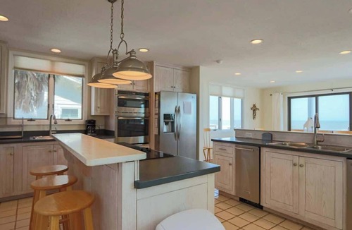 Saint Helena Island House | 458 Tarpon Blvd