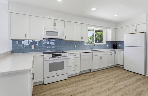 Saint Helena Island House | 474 Tarpon Blvd