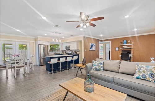 St. Petersburg House | 49th Ave Gem in Lealman area