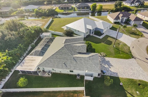 Trafalgar House | 4BR Coastal Escape Heated Pool & BBQ Lounge