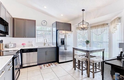 Indian Point House | 4BR Disney Retreat! Private Pool, Game Room & Family Fun