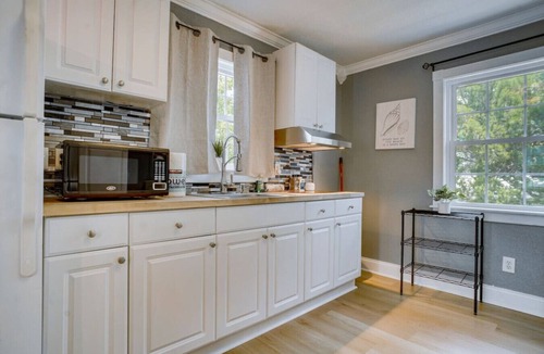 Vero Beach House | 4BR Family Getaway |Game Room| 2mi to Wabaso Beach