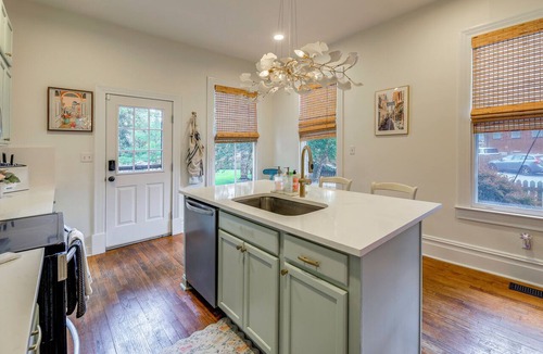 New Bern House | 4BR Historic Home Located in Downtown New Bern