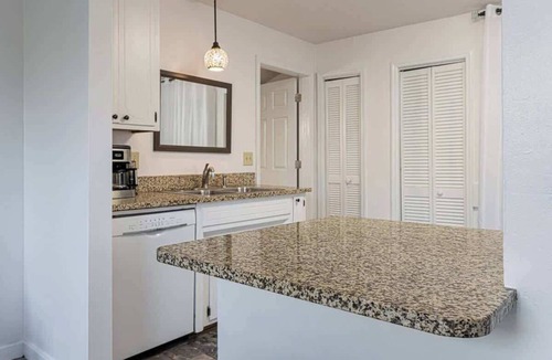 Royal Pines House | 4BR Home Minutes to DOWNTOWN, RAD & BILTMORE