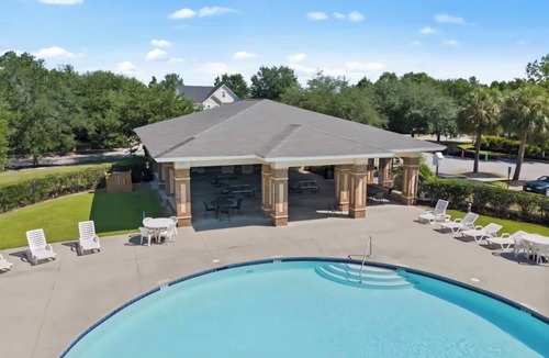 Lexington House | 4BR Lexington Home – Pool, Fishing Pond, Firepit, Sleeps 8