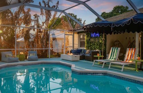Vero Beach South House | 5 Mi to Beach Game Room with Karaoke Grill
