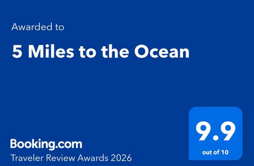 Peletier Apartment | 5 Miles to the Ocean