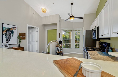 Ole Condo | 5*Star Coral Falls, 2BR Condo, Naples FL USA, 15min drive to many beaches, shops