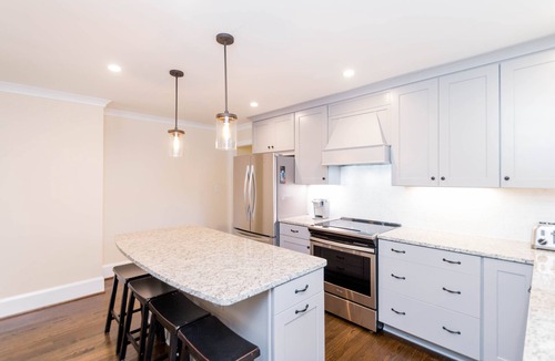 Plaza Midwood House | 5-Star *Sparkling Clean* Modern Luxury Near Uptown