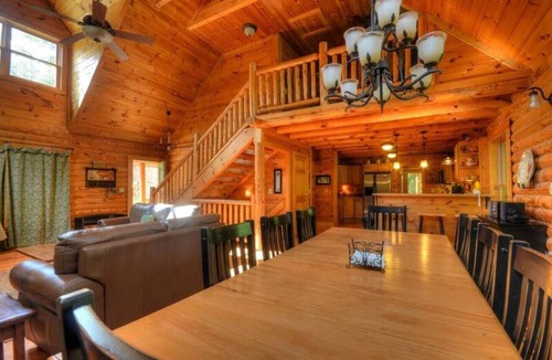 Almond Cabin | 5BR Family Log Cabin Near Bryson, NOC & Fontana - Hot Tub, Game Room & Fire Pit