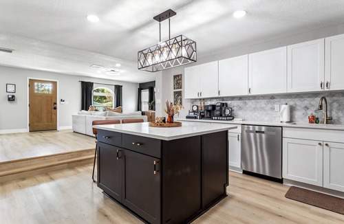Pinellas Park House | 5BR Spring Break - Saltwater Pool & Patio! Near Beaches & Downtown St. Pete
