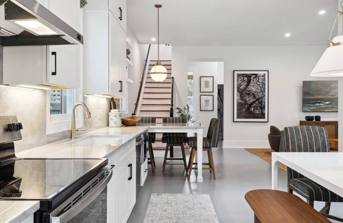 Historic Downtown Savannah House | 5BR Victorian Carriage House | Near Forsyth Park