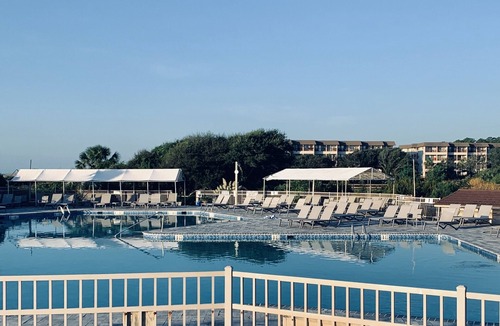 Folly Field Condo | 5th Villa to Beach Remodeled for 2021- Steps to Open Beach SLEEPS 6