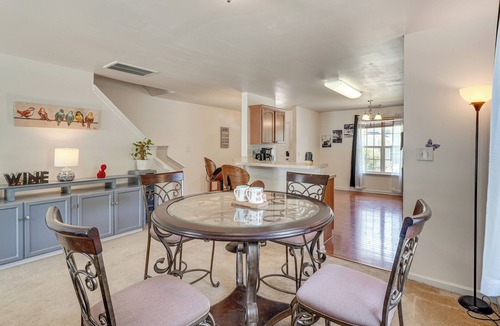 Southeast Raleigh House | 6 Mi to Dtwn Raleigh: Townhome w/Fenced Patio!