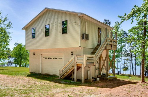 Seneca House | 6 Mi to South Cove Boat Ramp! Lake Keowee Escape