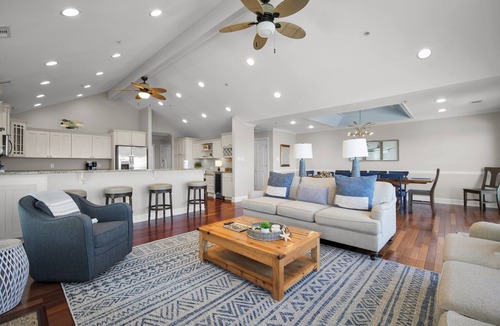 Tybee Island House | 6BR Oceanfront Luxury on Tybee’s North Beach—Pvt. Boardwalk by Tybee Cottages