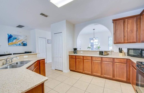 Calabria House | 6BR Villa With BBQ & Game Room Near Disney!