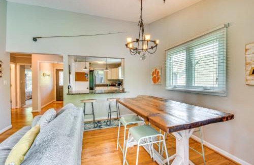 Seneca House | 7 Mi to Clemson Stadiums: Lake Keowee Getaway!