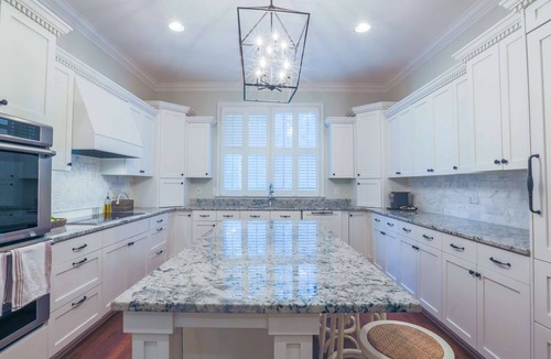 West Beach House | 7 Minute Walk to Beach! Perfect for Families! Renovated Home w/Top-of-the-Line Custom Finishes.