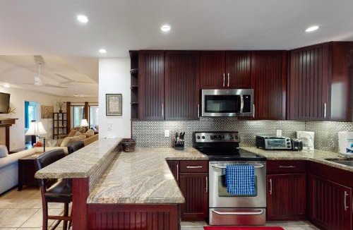 West Beach House | 70 Inlet Cove Cottage