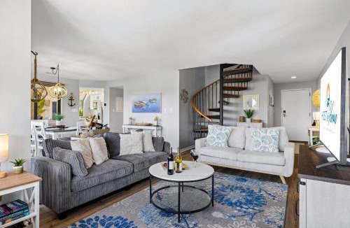 Shelter Cove House | 7112 Harbourside I