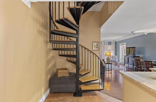 Shelter Cove House | 7164 Harbourside