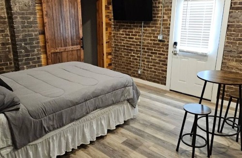 Maryville Apartment | 728 E. Broadway Ave., Unit 204, Maryville, TN.