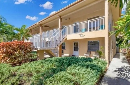 St. Pete Beach Condo | 7k mattress?! On Upham St Pete Beach. Luxurious Mid Century gem ready for you
