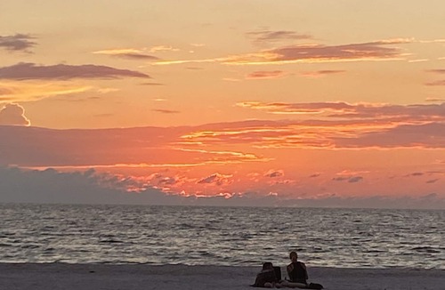 St. Pete Beach Condo | 7k mattress?! On Upham St Pete Beach. Luxurious Mid Century gem ready for you