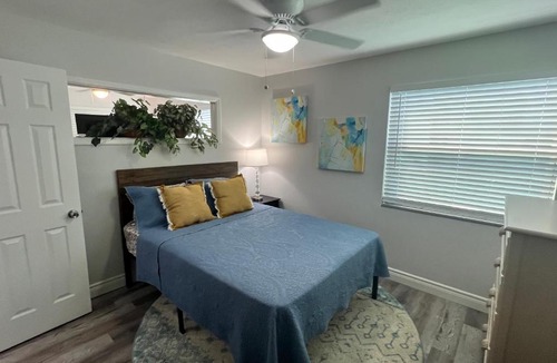 Vero Beach Apartment | 875 Oasis #1 Location!