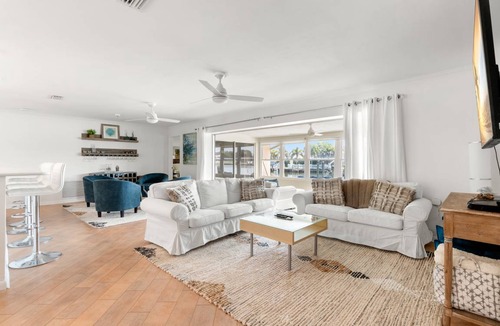Shore Acres House | 9303SAPPHIRESEASPMH - Dolphin Bayou