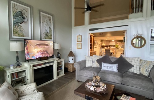 Moss Creek House | A bit of Paradise with great views.