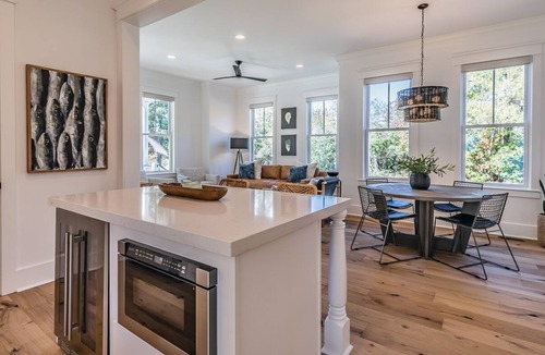 Beaufort House | A Modern & Tranquil Abode - New Listing in Habersham